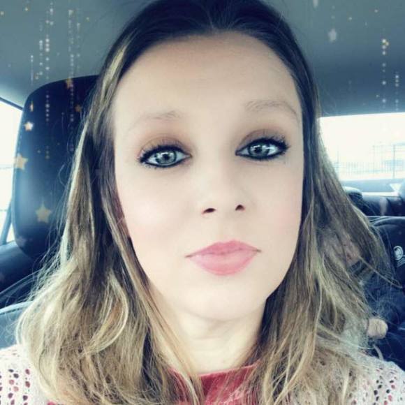 Meet your Posher, Alisha - Picture 1 of 1